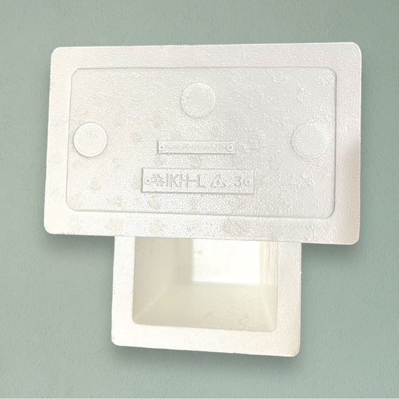 Pacific Allied Products Insulated Shipping Container - Picture 8 of 8